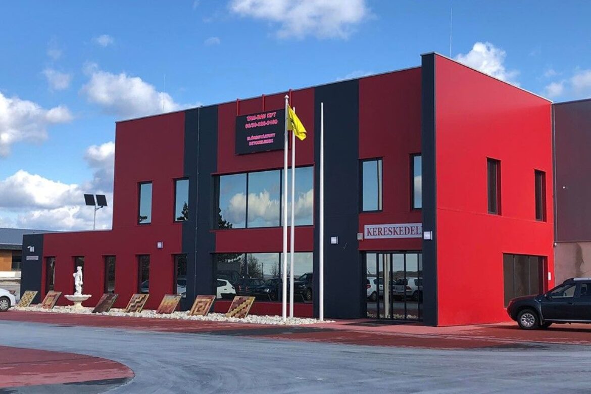 TAM-BAU Kft. csarnok és irodaépület, Tamási